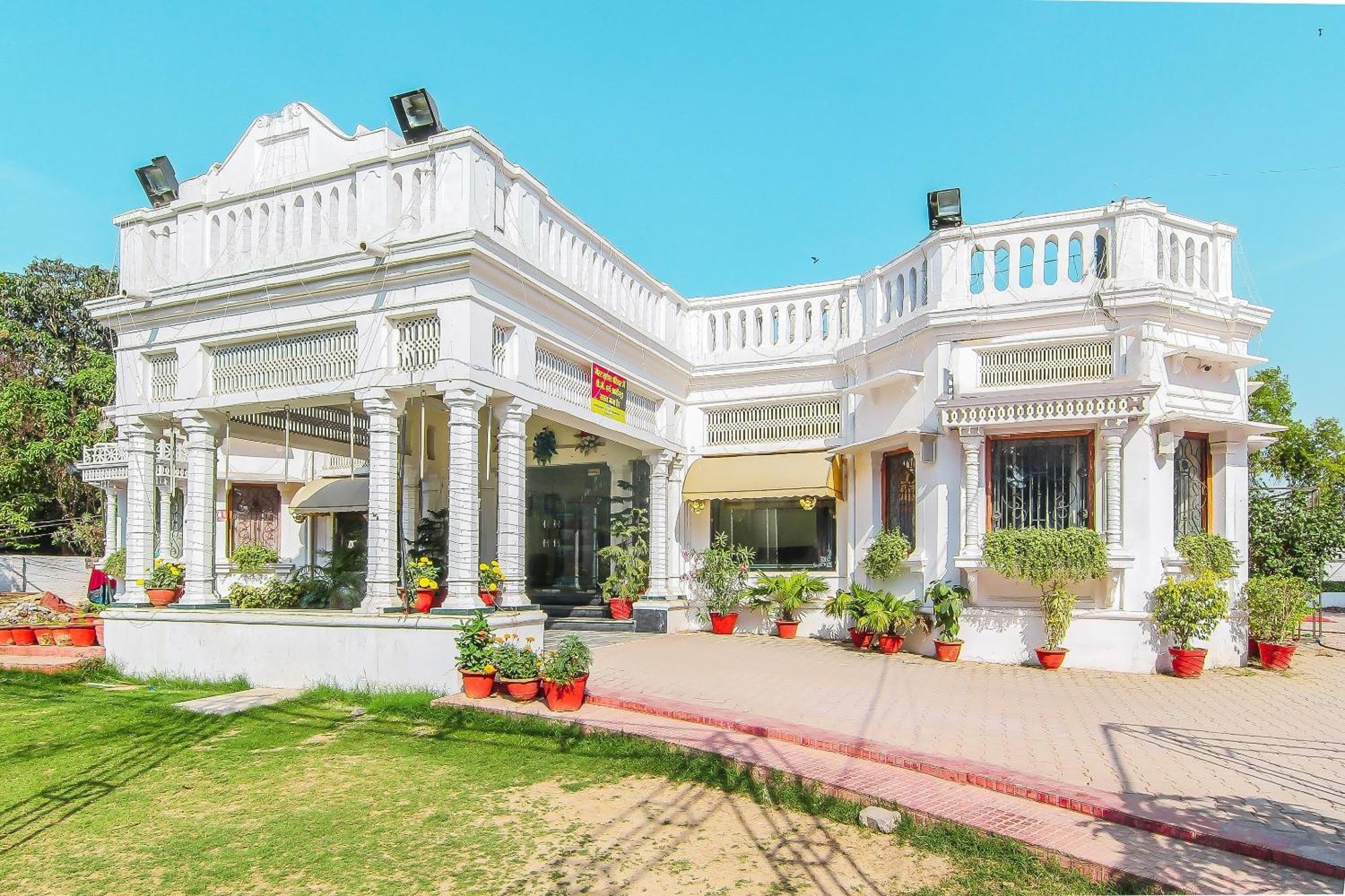 Lukergunj Holidays Allāhābād Junction المظهر الخارجي الصورة